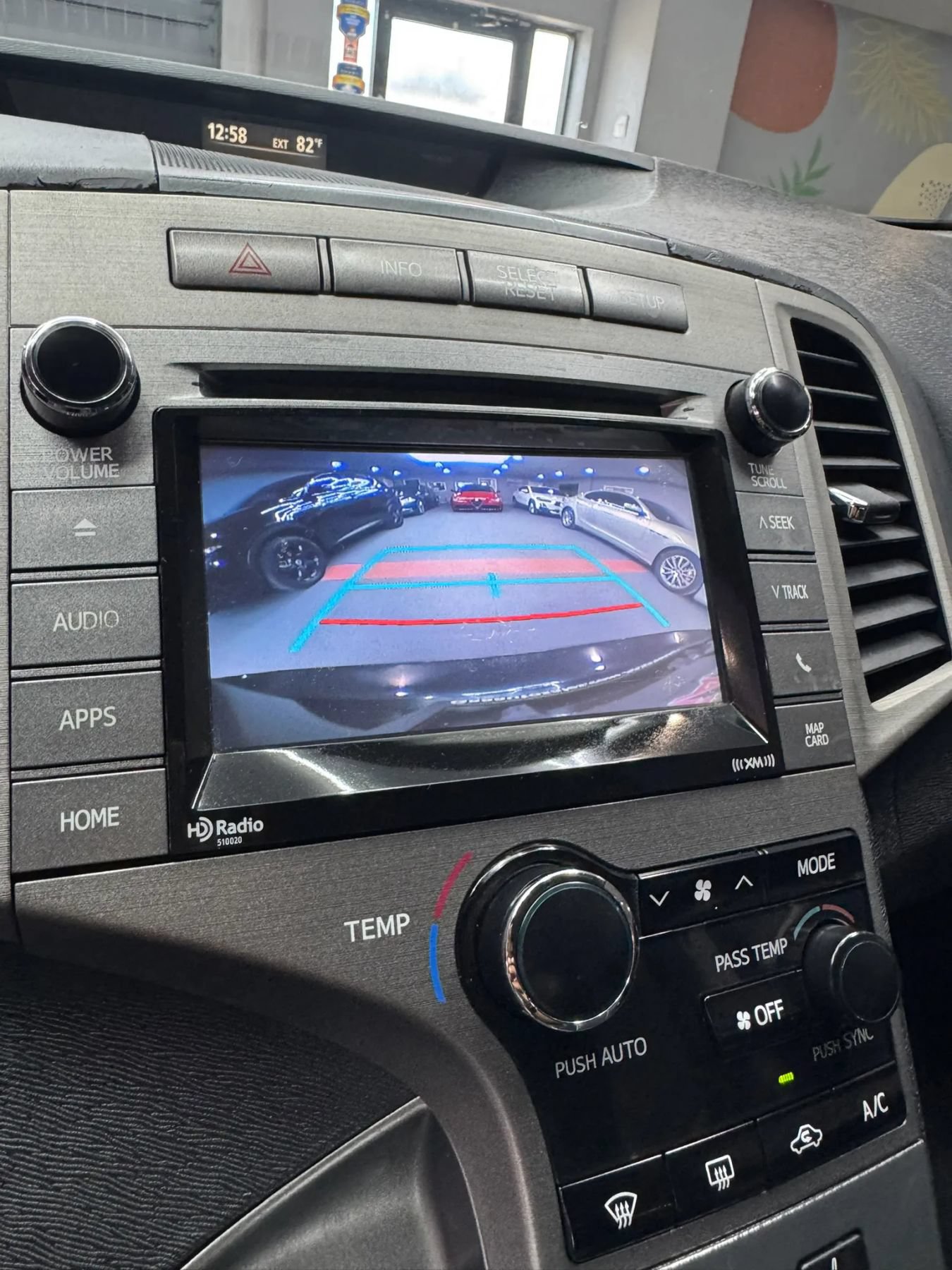 Used 2015 Toyota Venza XLE FWD image 20