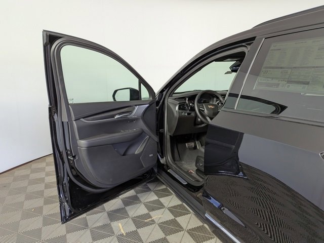 New 2025 Cadillac XT6 Sport w/ LPO, Floor Liner Package image 16
