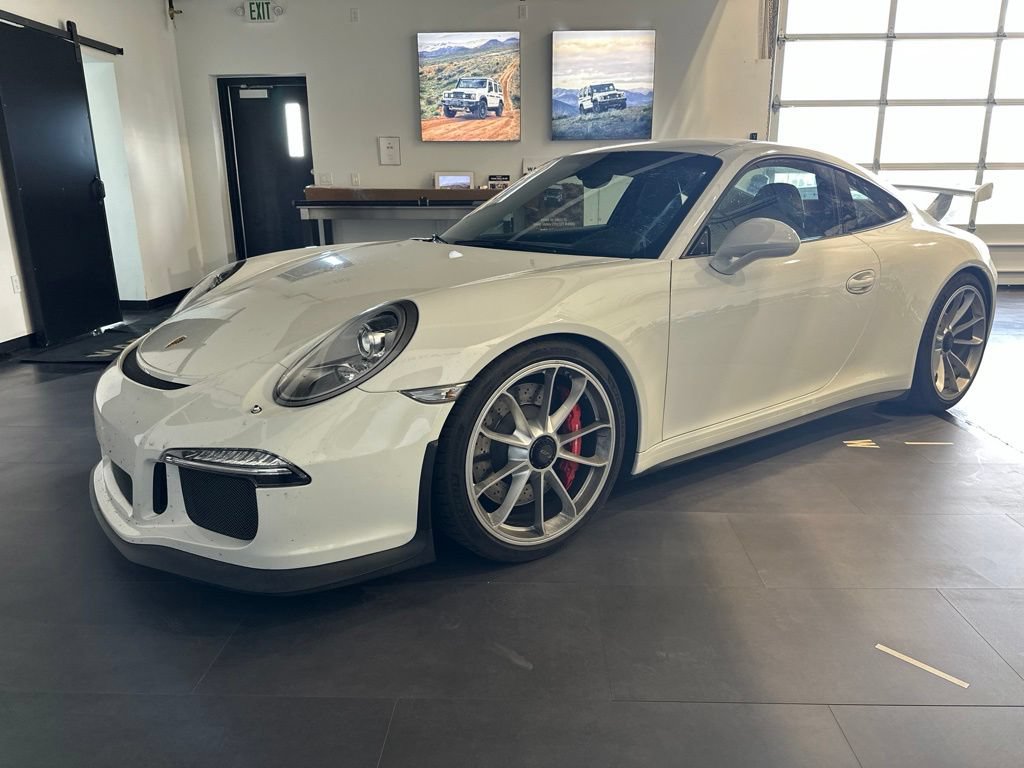 Used 2015 Porsche 911 GT3 RWD image 2