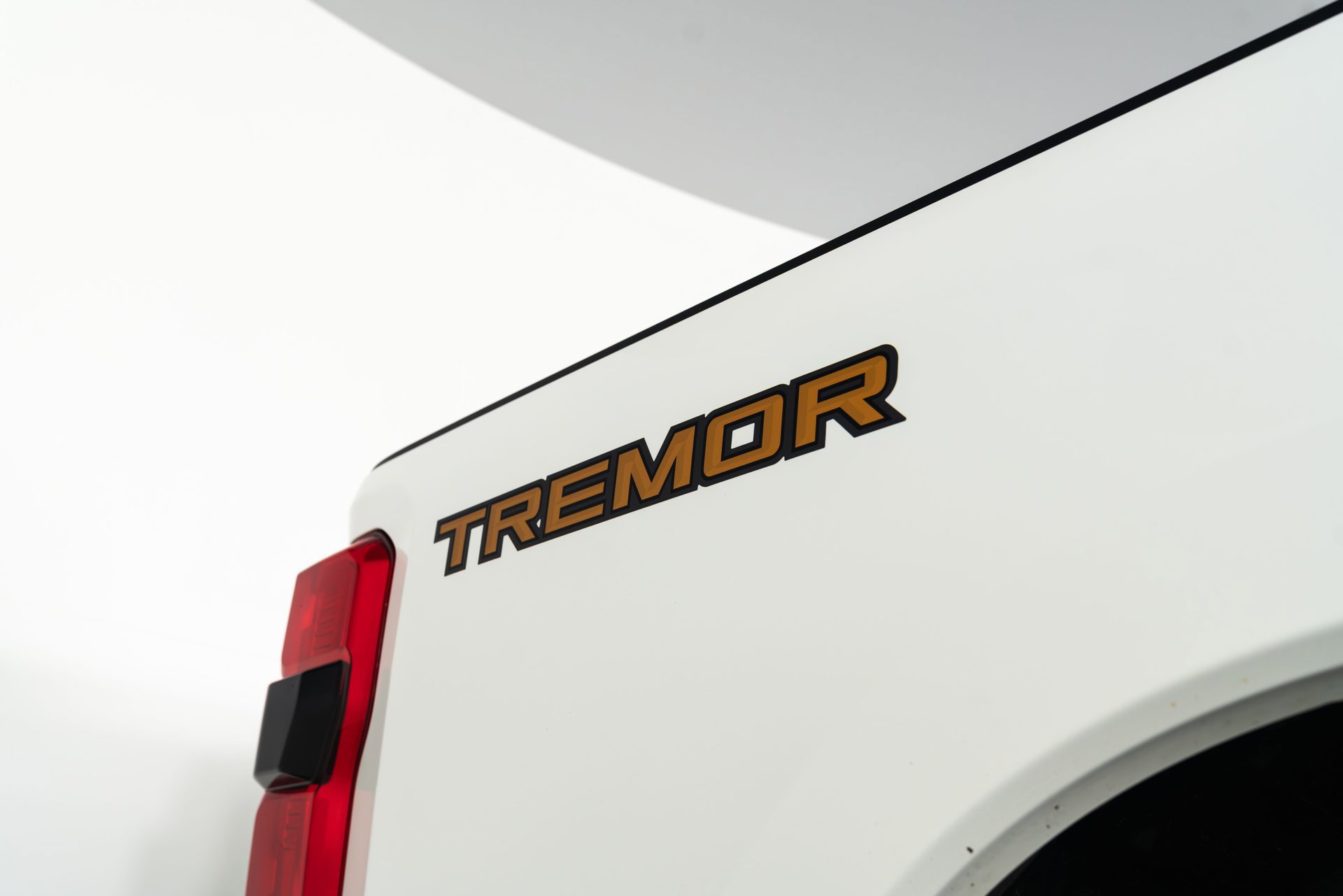 Used 2023 Ford F350 Lariat w/ Lariat Ultimate Package AWD/4WD image 43