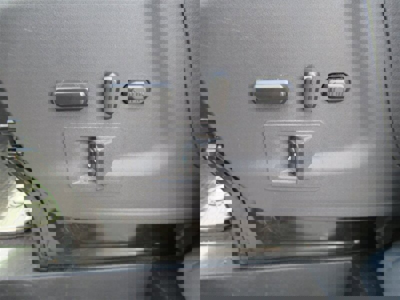 Used 2018 Ford Transit 150 XLT image 31