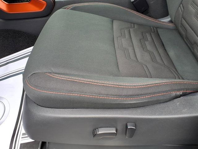 Used 2023 Nissan Frontier PRO-4X w/ Pro Convenience Package AWD/4WD image 7