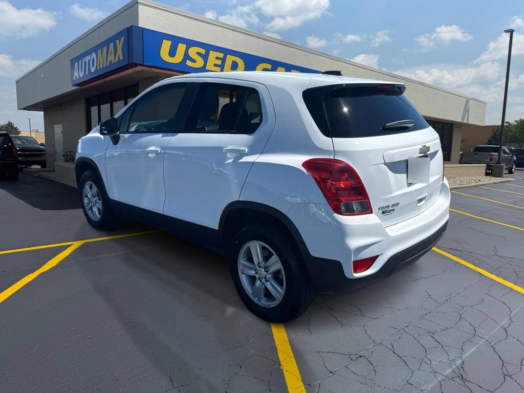Used 2021 Chevrolet Trax LS w/ Tint and Cruise Package AWD/4WD image 7