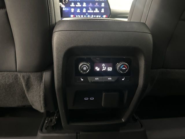 Used 2024 Chevrolet Traverse RS w/ LPO, Floor Liner Package AWD/4WD image 21