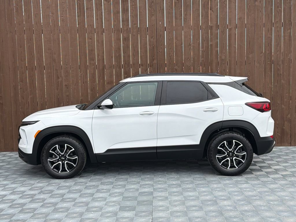 Used 2024 Chevrolet TrailBlazer ACTIV w/ Convenience Package image 13