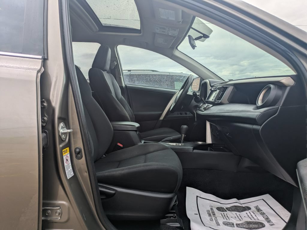 Used 2014 Toyota RAV4 XLE AWD/4WD image 13