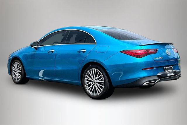 Used 2025 Mercedes-Benz CLA 250 image 4