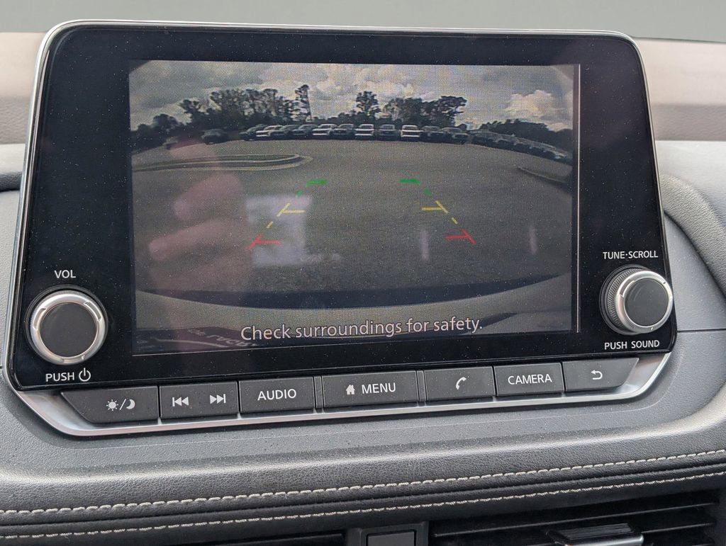 Used 2023 Nissan Rogue SV FWD image 23