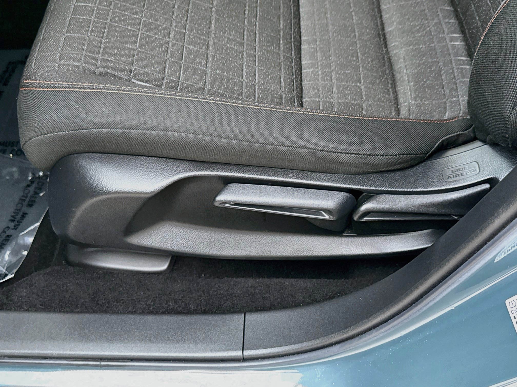 Used 2025 Honda HR-V Sport image 15
