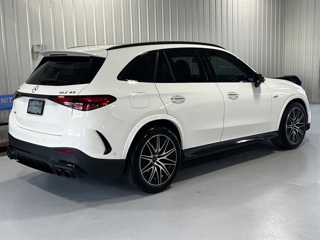 Used 2024 Mercedes-Benz GLC 43 AMG 4MATIC image 3