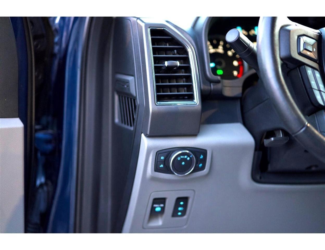 Used 2018 Ford F150 XLT w/ Equipment Group 301A Mid AWD/4WD image 29