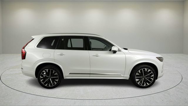 Used 2026 Volvo XC90 B6 Plus w/ Protection Package AWD/4WD image 3