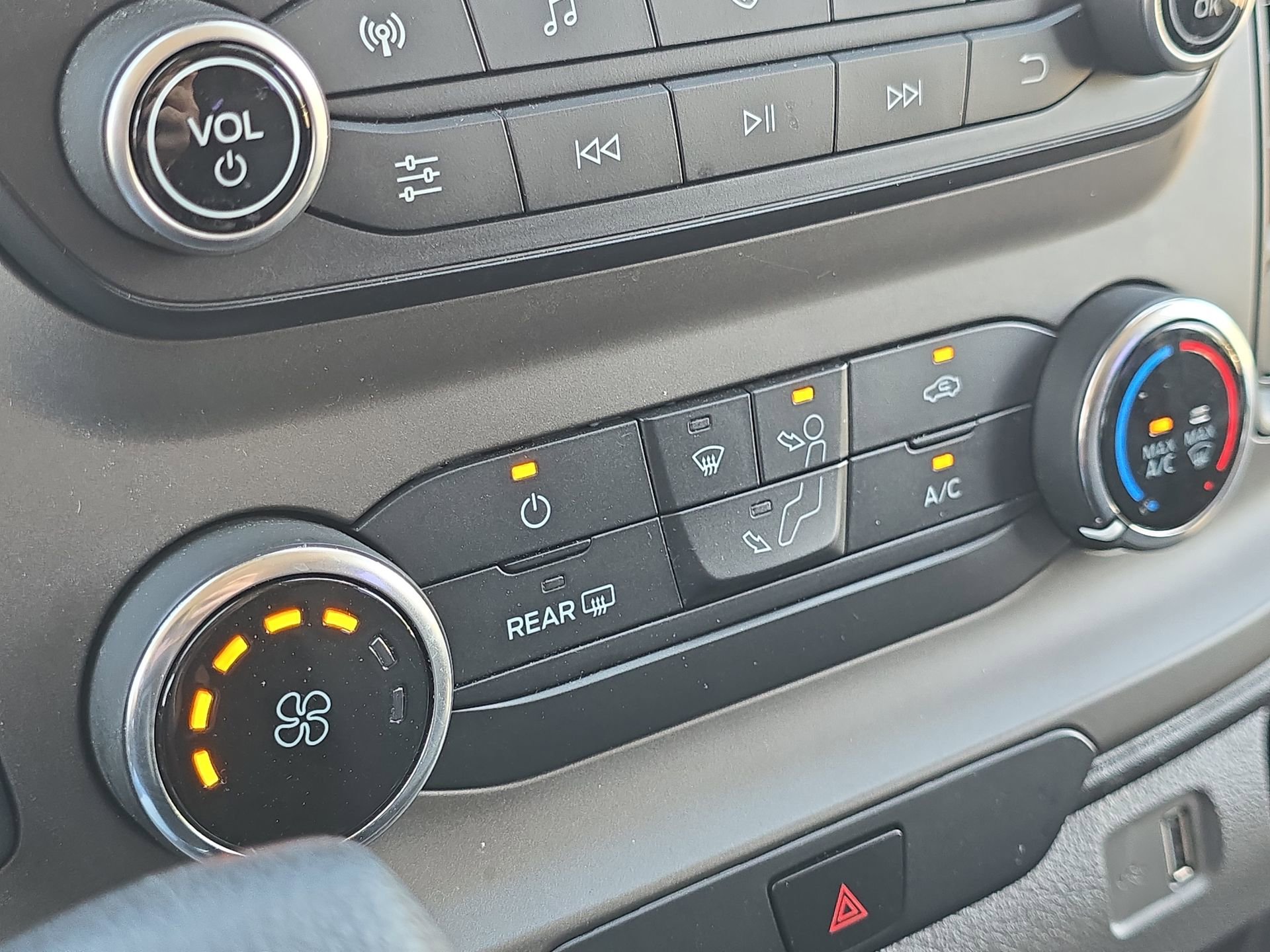 Certified 2020 Ford Transit 350 XLT image 17
