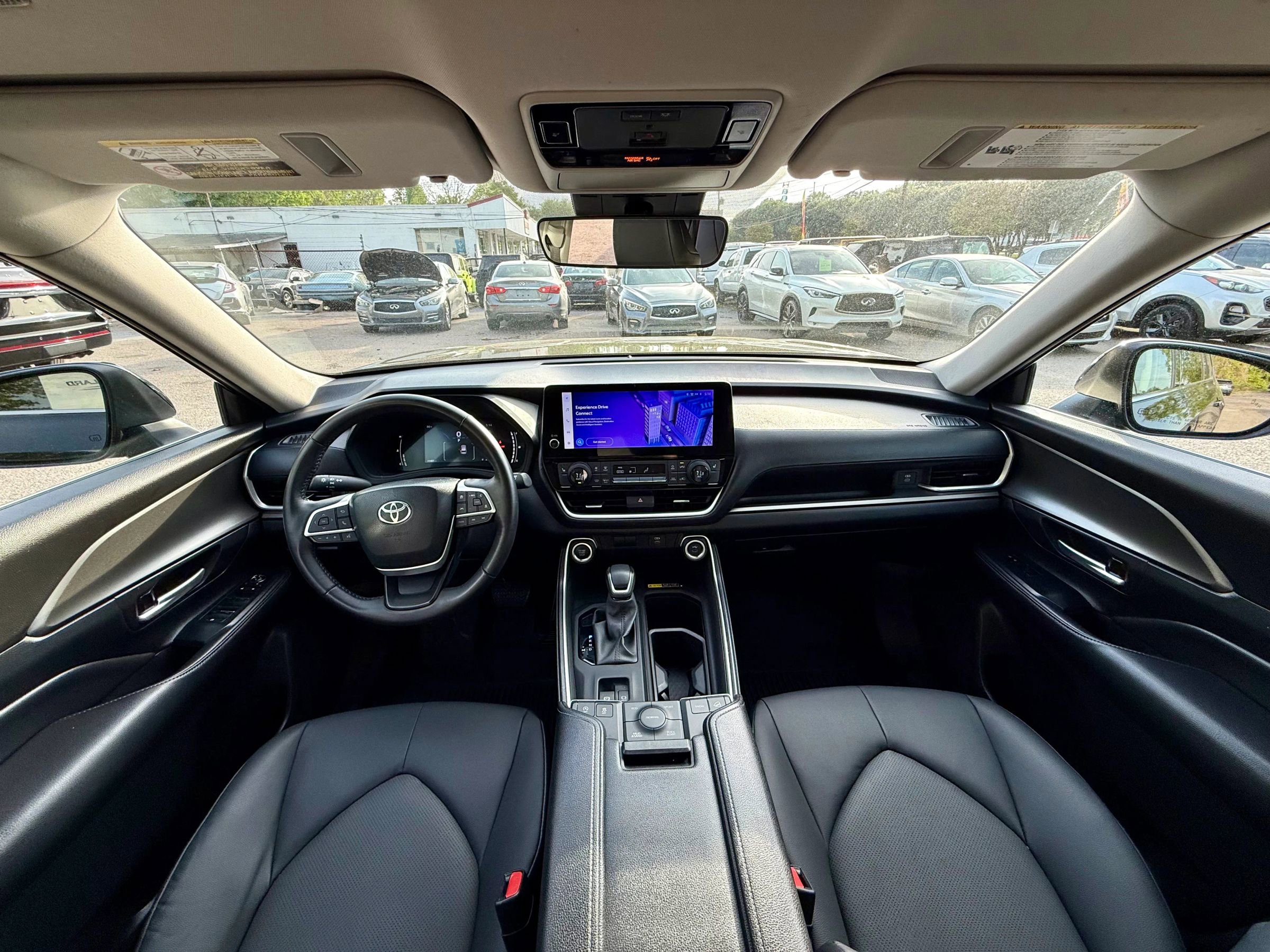 Used 2024 Toyota Grand Highlander AWD image 14