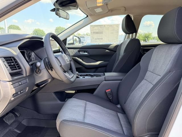 New 2026 Nissan Rogue SV FWD image 16
