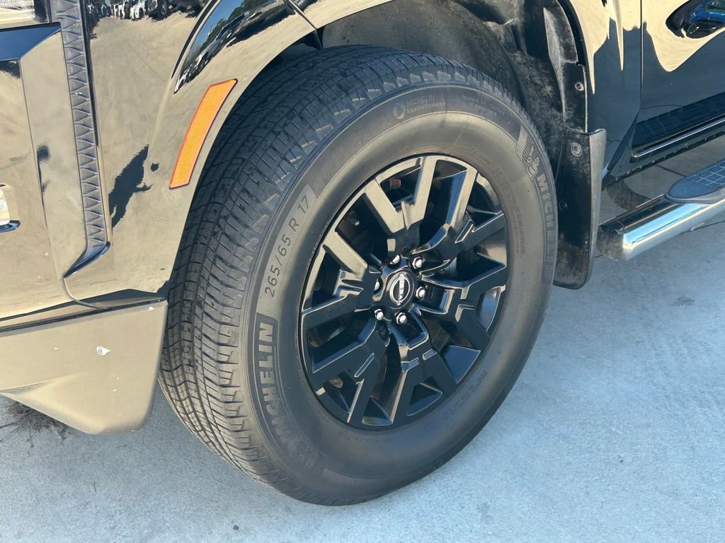 Used 2023 Nissan Frontier SV w/ SV Convenience Package image 9