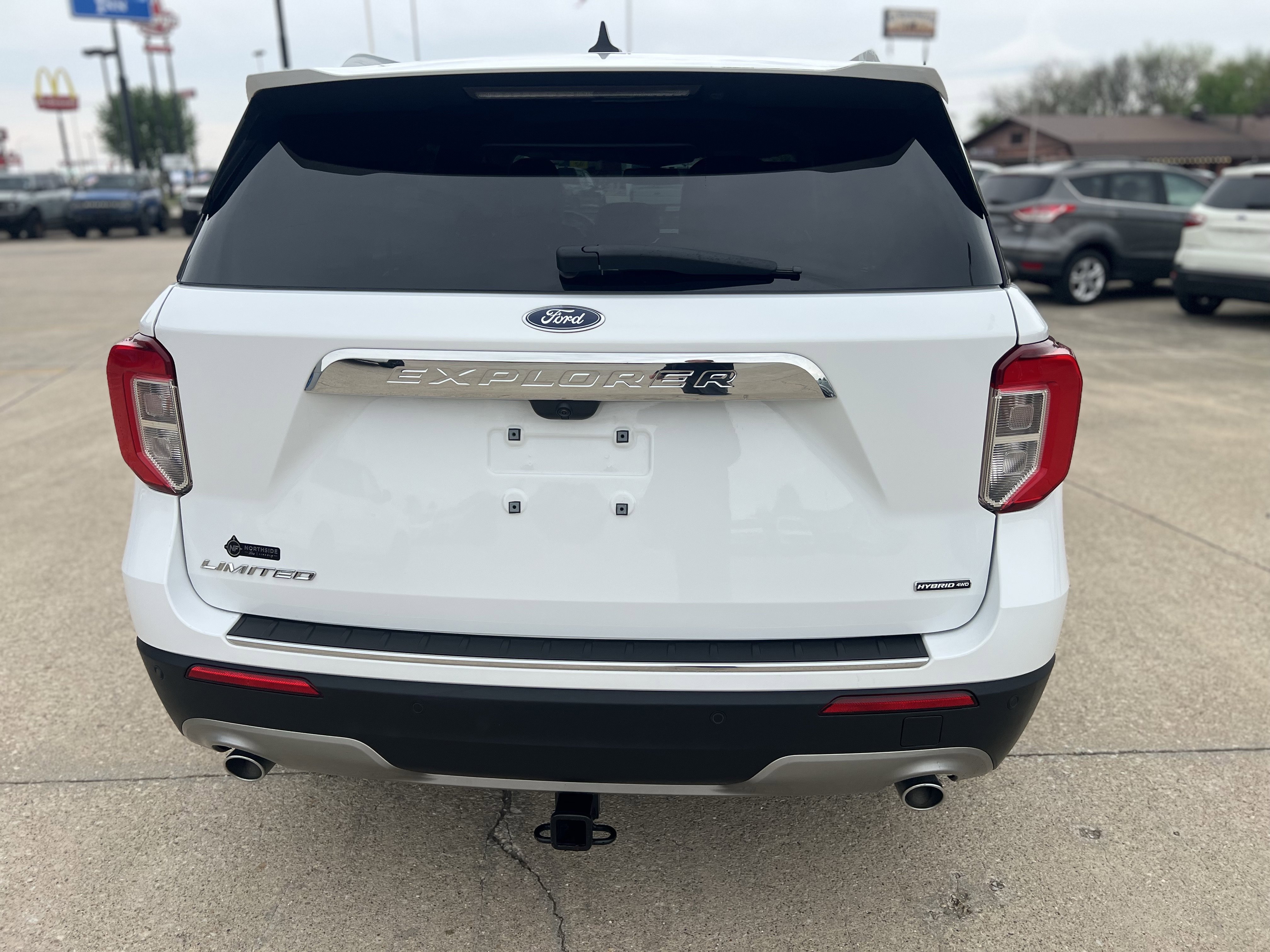 Used 2023 Ford Explorer Limited w/ Hybrid Equipment Group 310A image 5