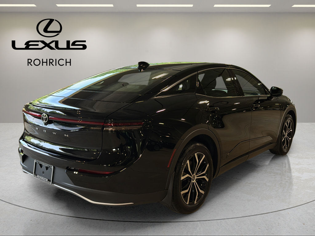 Used 2026 Toyota Crown AWD/4WD image 6