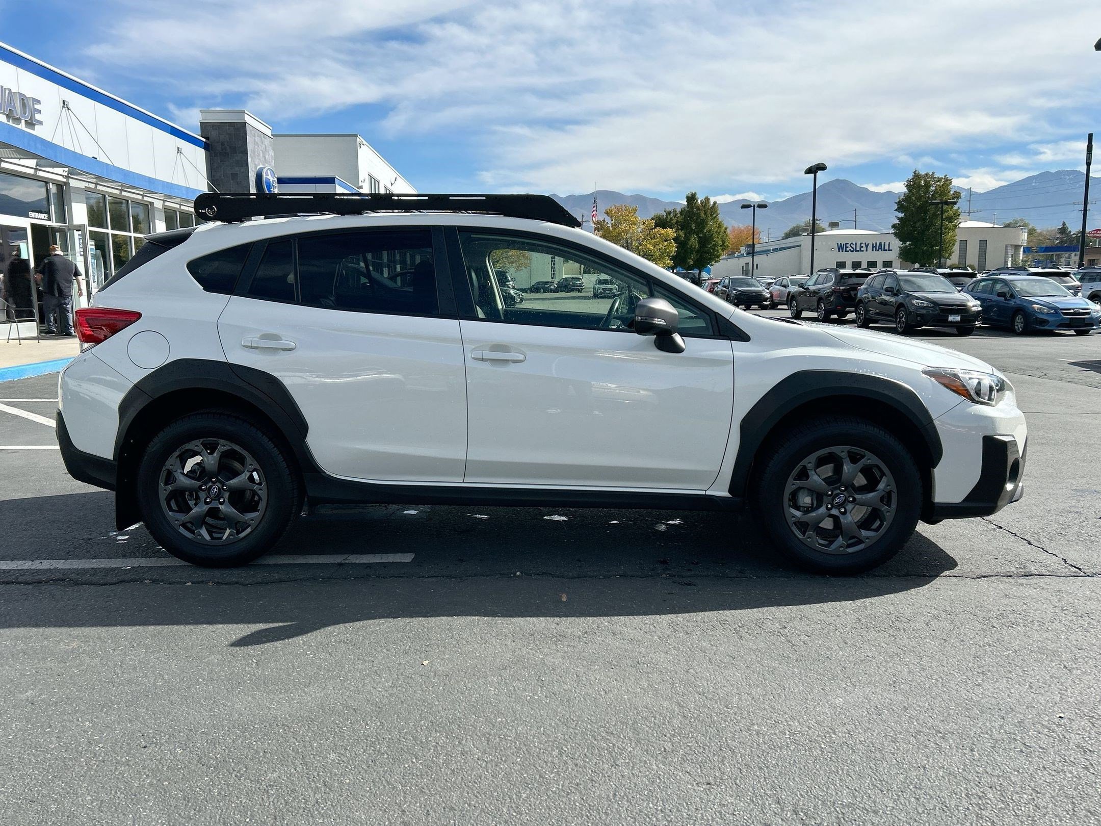 Used 2022 Subaru Crosstrek 2.5i Sport w/ Moonroof Package image 2