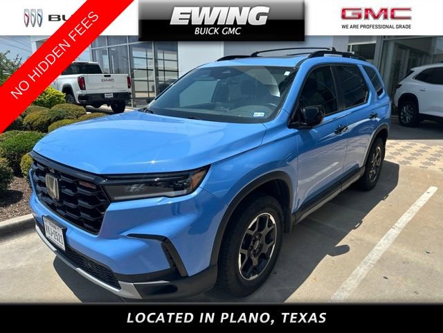 Used 2025 Honda Pilot TrailSport image 1