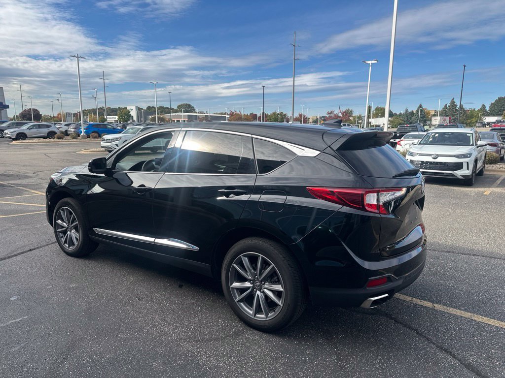Used 2024 Acura RDX w/ Technology Package AWD/4WD image 4