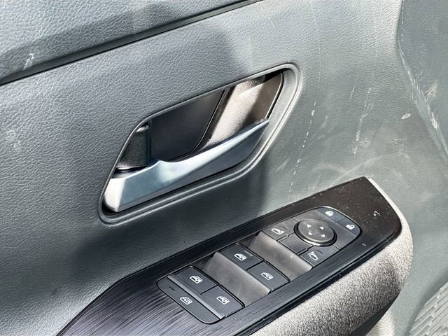 New 2026 Nissan Kicks SV w/ SV Premium Package image 6