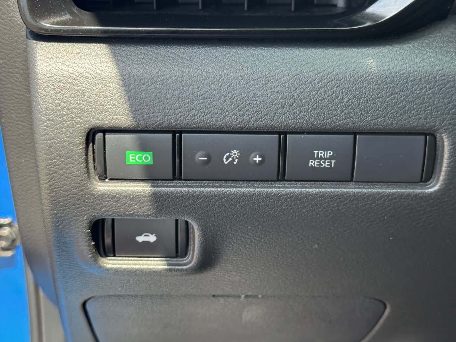 Used 2020 Nissan Sentra SR FWD image 17