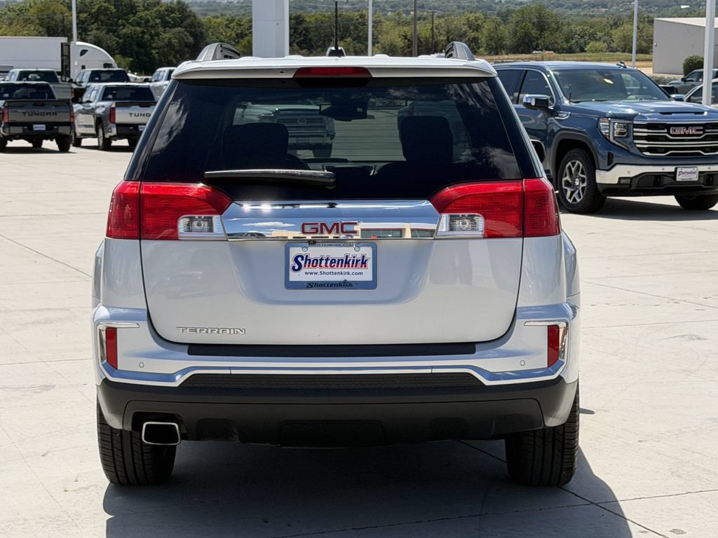 Used 2017 GMC Terrain SLE w/ Driver Alert Package I FWD image 5