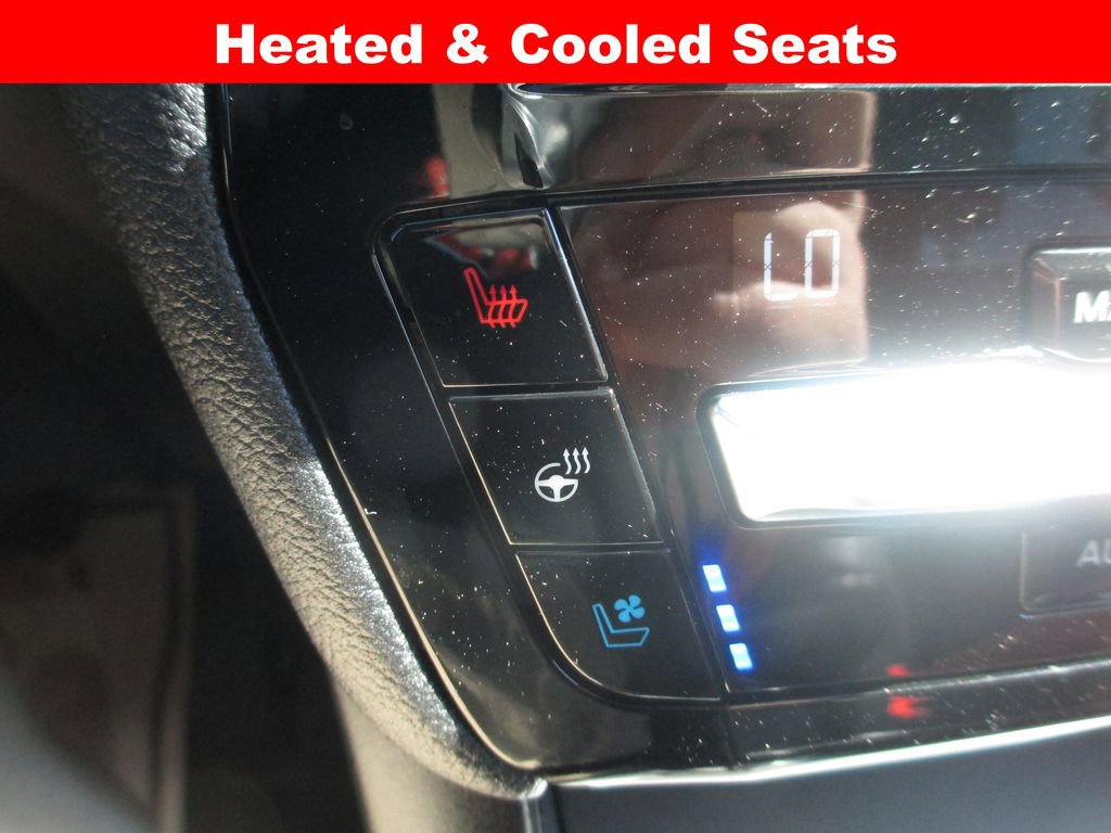 Used 2021 Ford Explorer Limited w/ Equipment Group 301A image 19