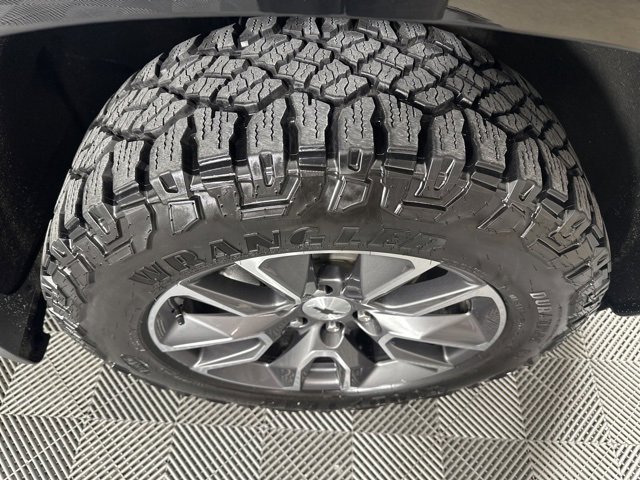 Used 2022 Chevrolet Silverado 1500 RST image 9