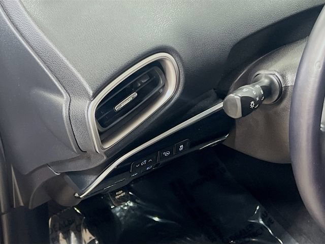 Used 2021 Toyota Prius Prime Limited FWD image 10