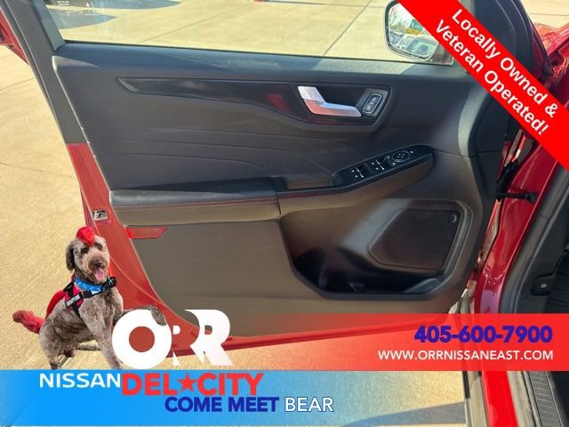 Used 2025 Ford Escape ST-Line image 15