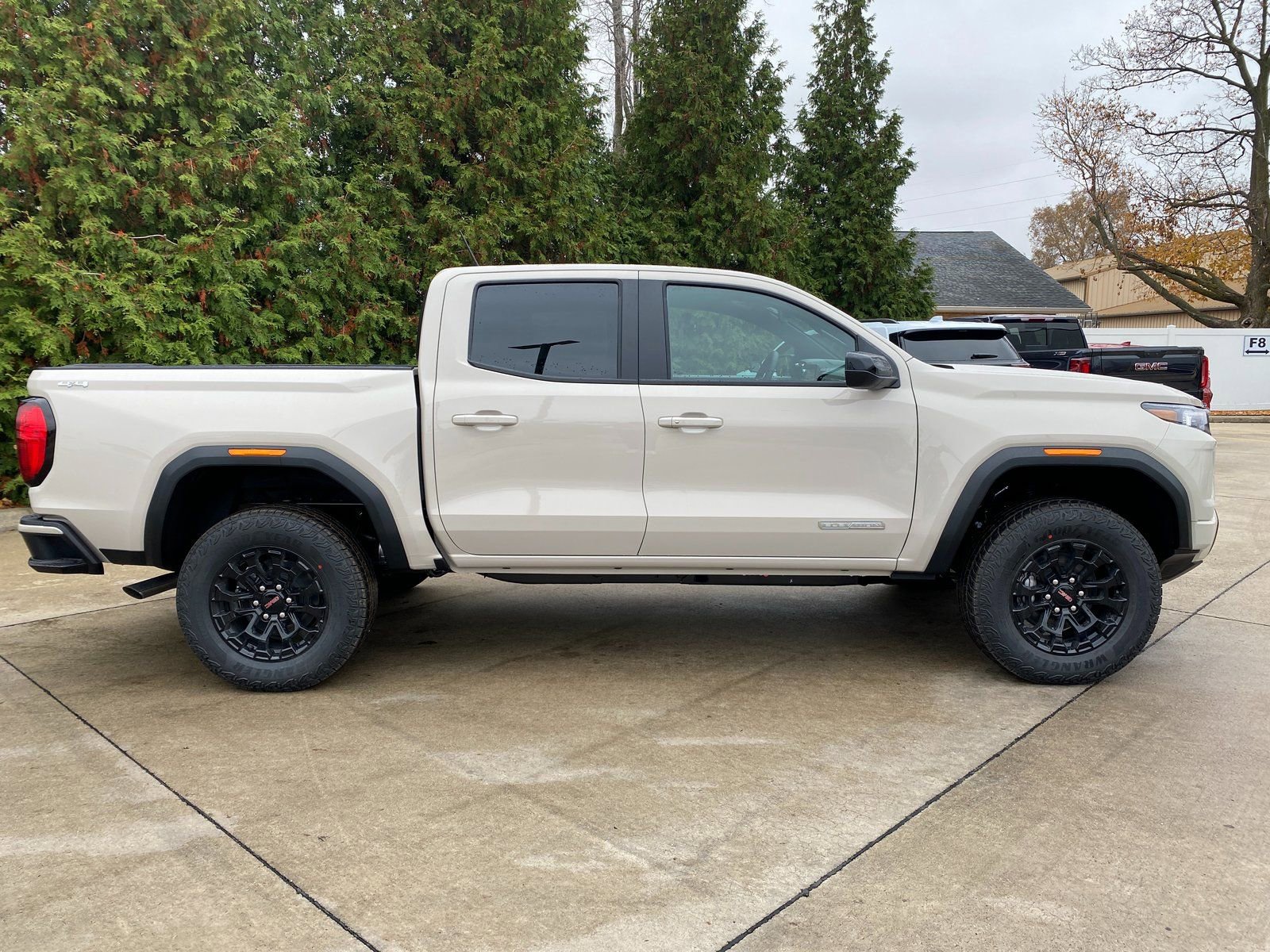 New 2026 GMC Canyon Elevation w/ Convenience Package image 36
