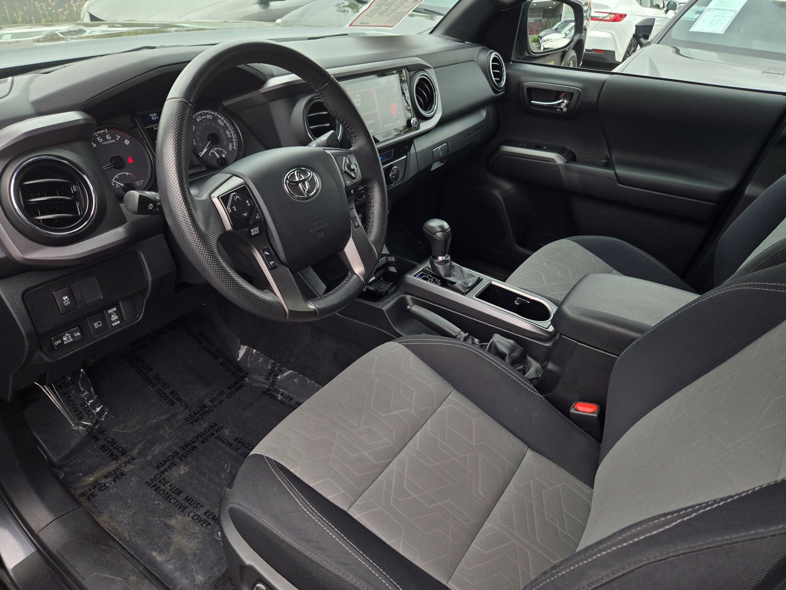 Certified 2023 Toyota Tacoma TRD Off-Road AWD/4WD image 8
