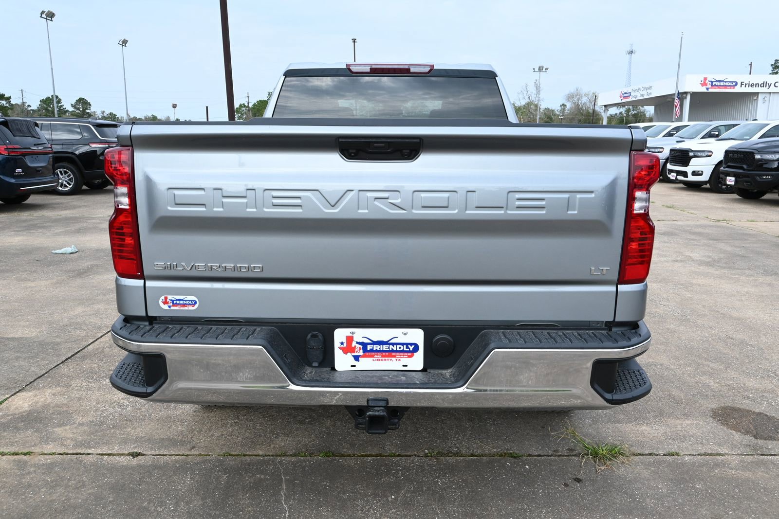 Used 2025 Chevrolet Silverado 1500 LT image 5