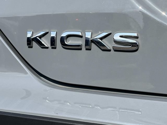 Used 2024 Nissan Kicks SV w/ Exterior Package FWD image 11