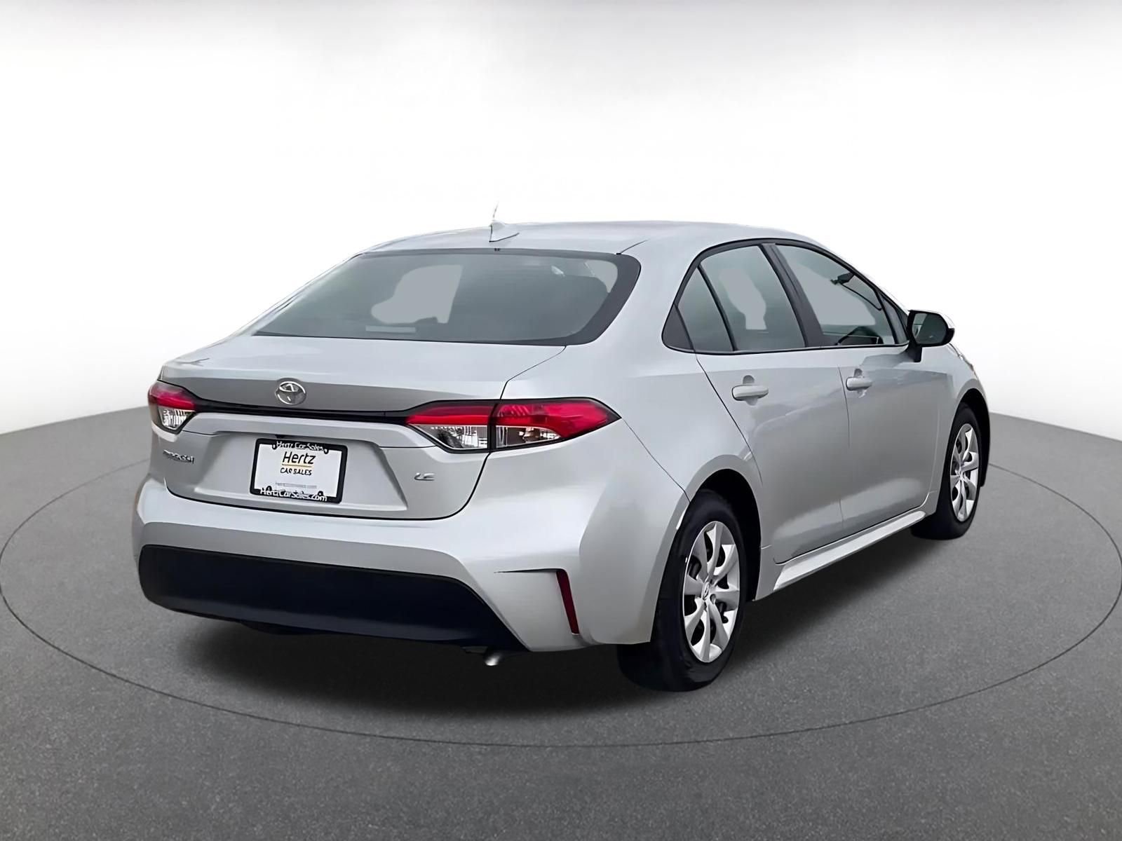 Used 2025 Toyota Corolla LE FWD image 14