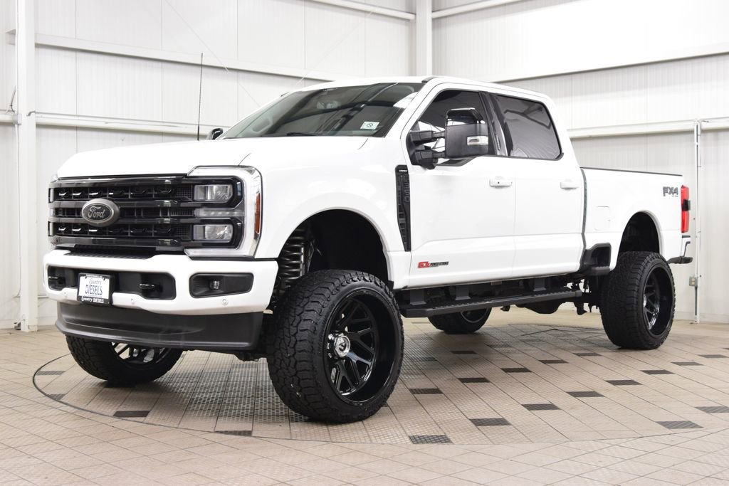 Used 2024 Ford F350 Lariat w/ Lariat Ultimate Package image 3