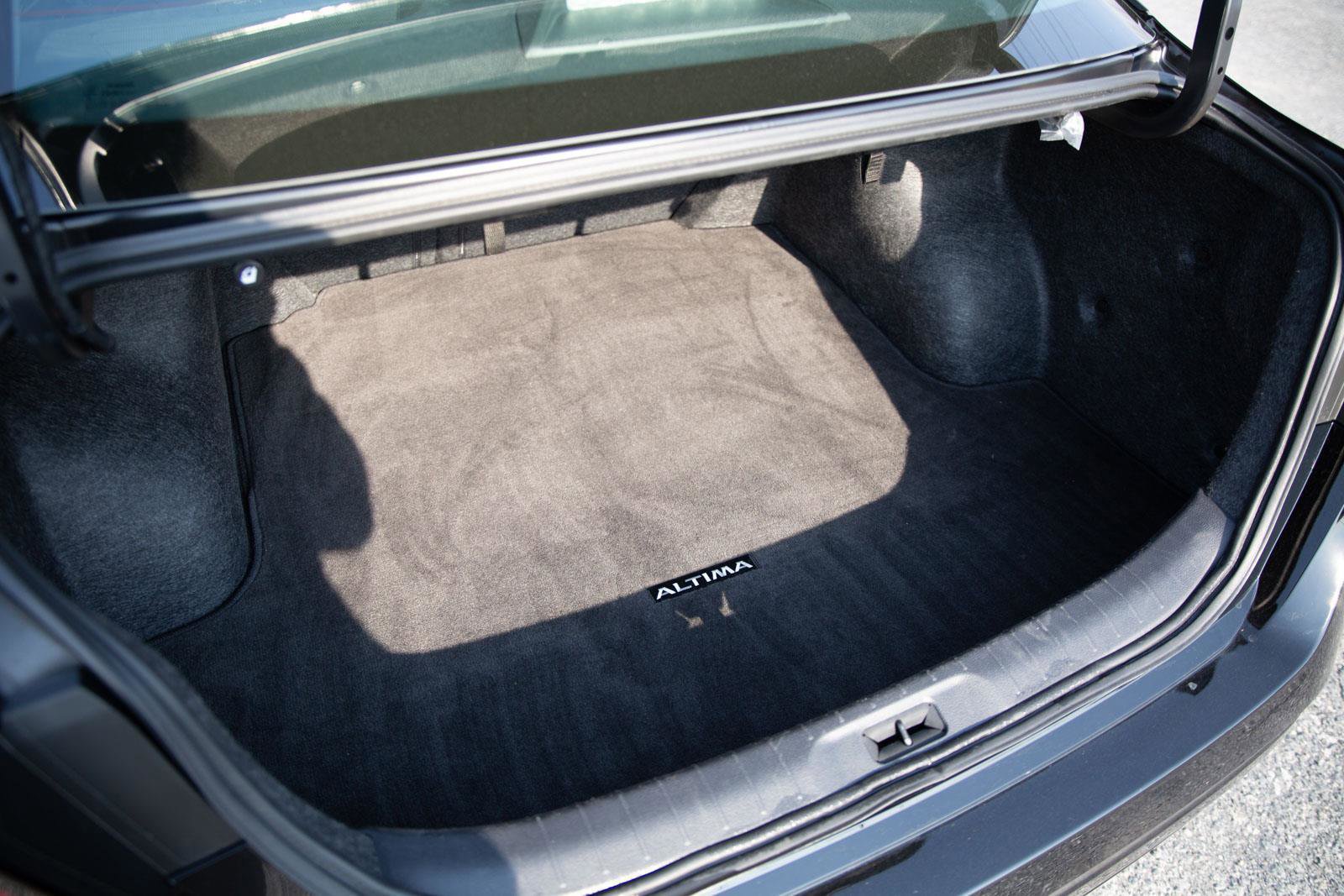 Used 2025 Nissan Altima 2.5 SV image 23
