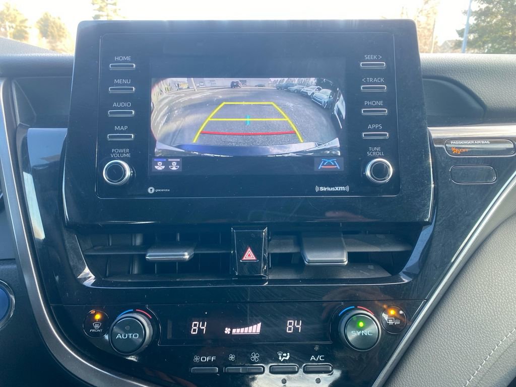 Used 2022 Toyota Camry SE w/ Convenience Package image 22