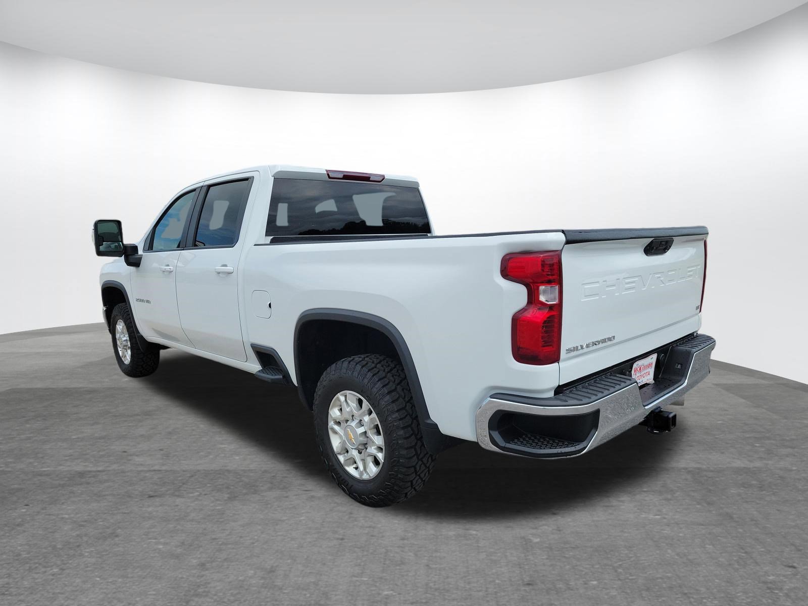 Used 2024 Chevrolet Silverado 2500 LT AWD/4WD image 7