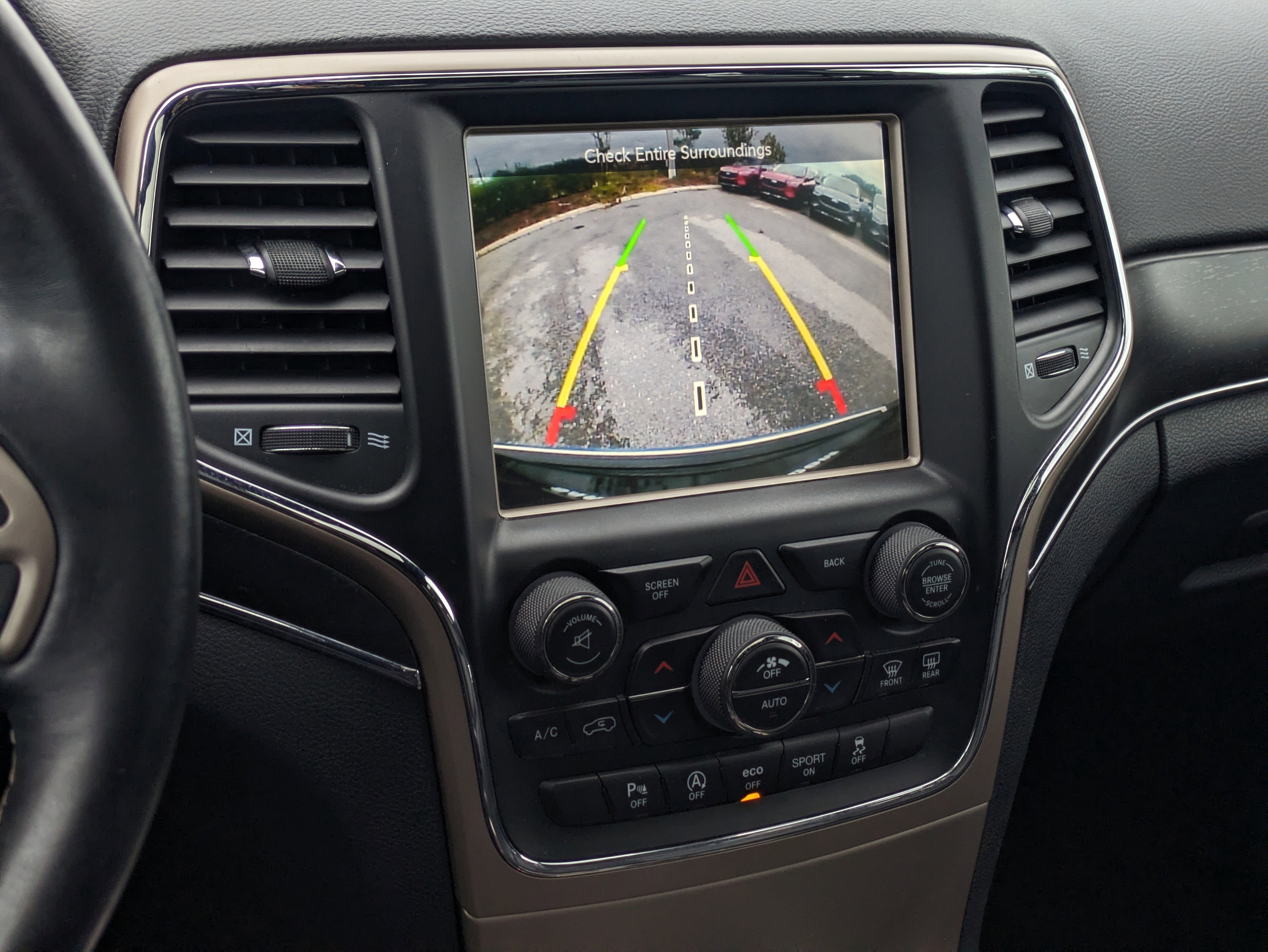 Used 2017 Jeep Grand Cherokee Limited image 31