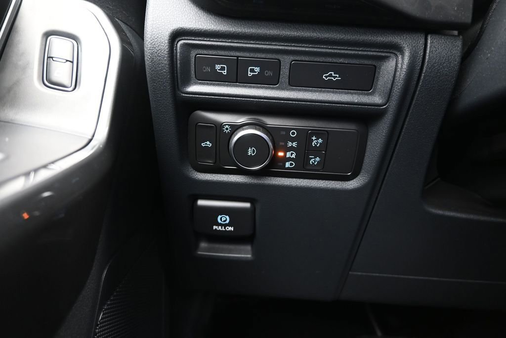 Used 2022 Ford F150 XLT w/ Equipment Group 302A High AWD/4WD image 18