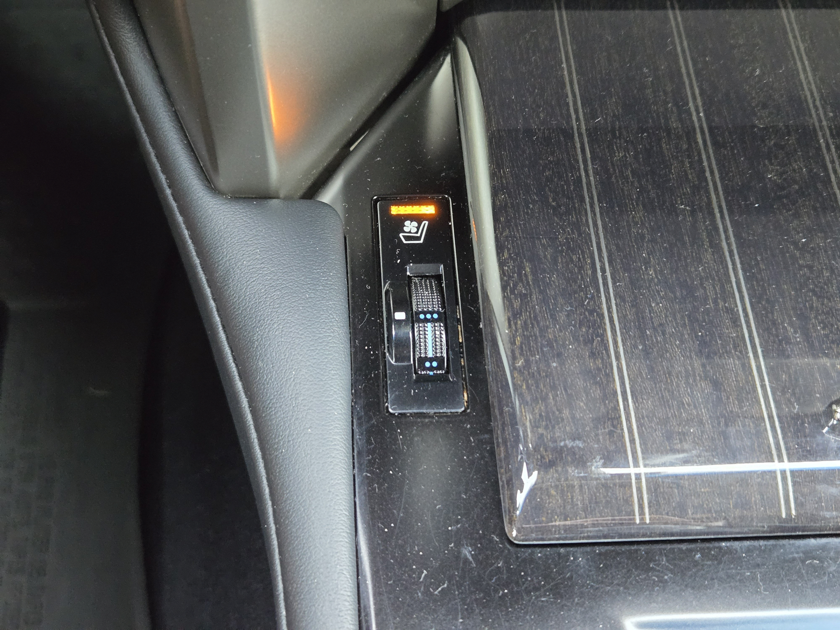 Used 2021 Lexus GX 460 Premium AWD/4WD image 16