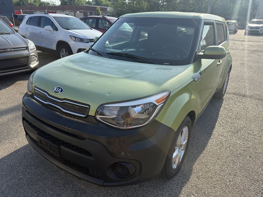 Used 2018 Kia Soul FWD image 2