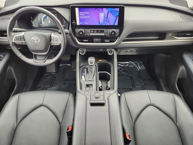 Used 2025 Toyota Grand Highlander AWD Hybrid image 29