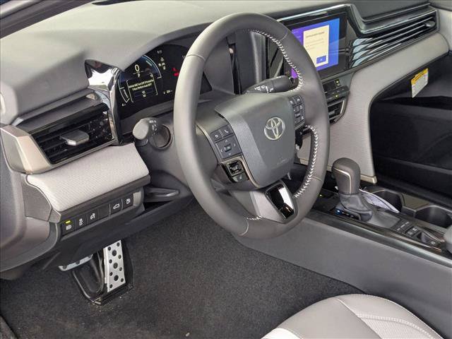 New 2025 Toyota Camry SE FWD image 3