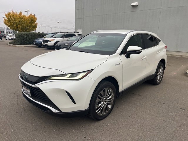 Used 2021 Toyota Venza XLE w/ Carpet Mat Package (TMS)