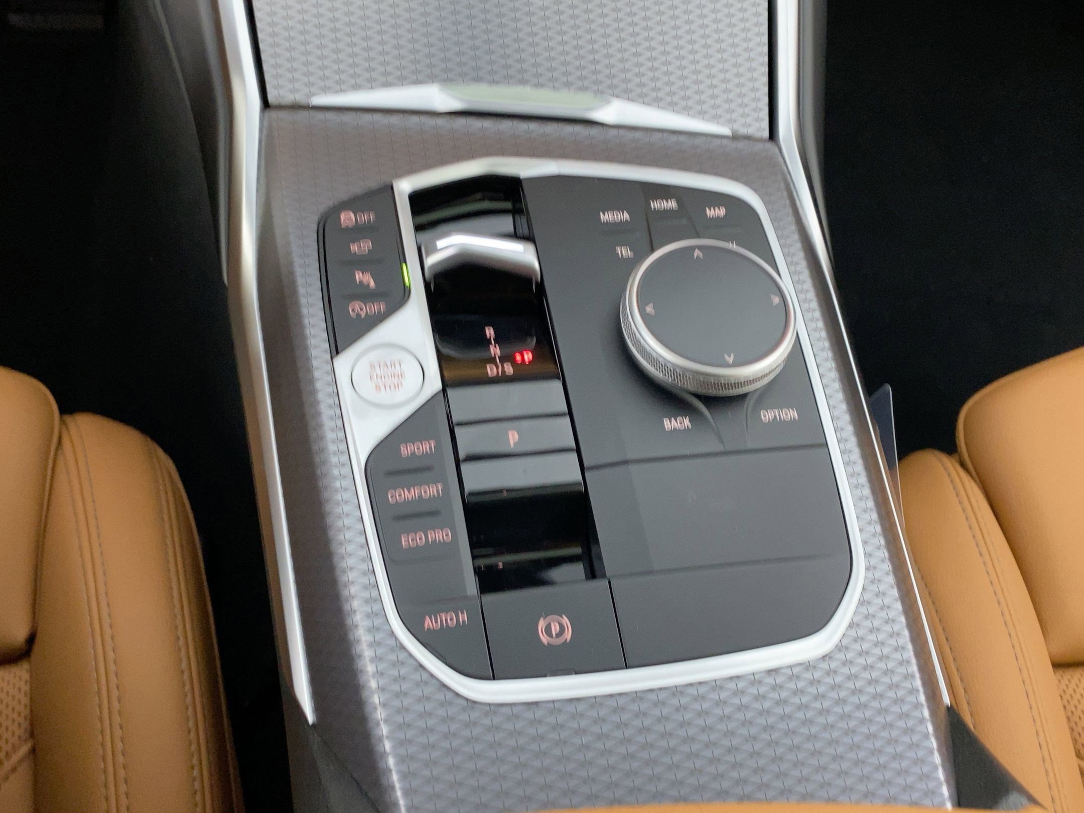 Used 2026 BMW 330i Sedan w/ M Sport Package image 15