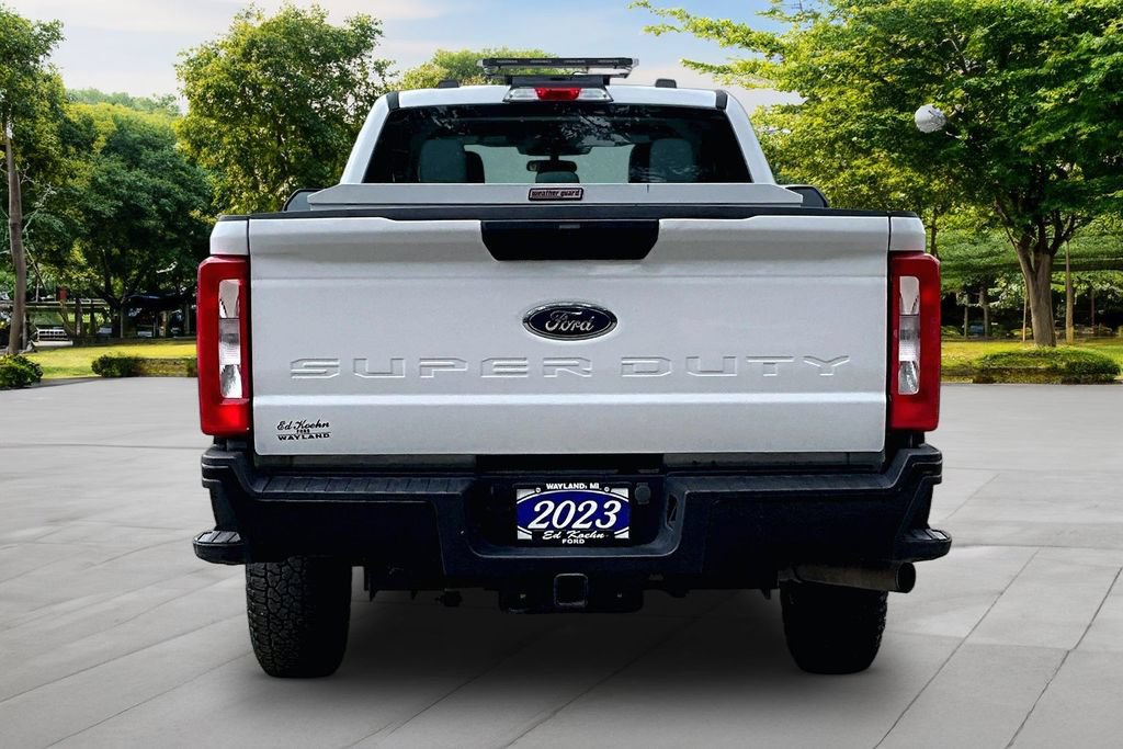 Used 2023 Ford F250 XL w/ Snow Plow Prep Package AWD/4WD image 4